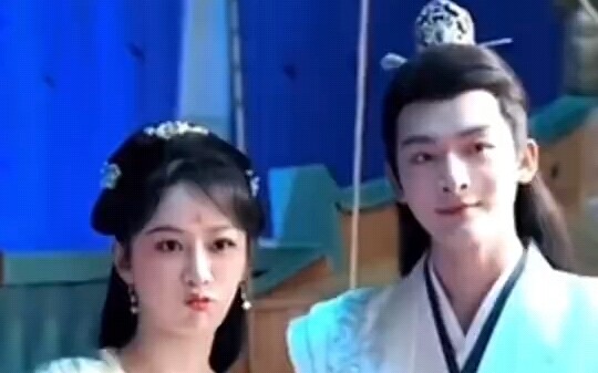 Yaoxuan: The brother and sister CP who quarrel even when taking photos