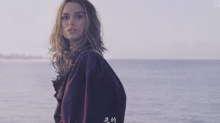 Pirates of the Caribbean juga mengingatkan kita, saat berenang sebaiknya pakai baju yang lebih ringa