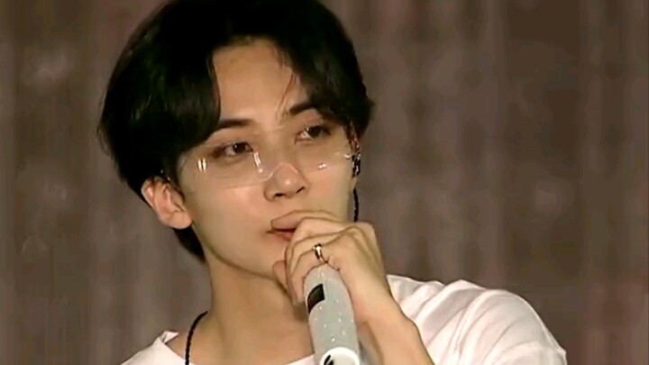 [尹净汉] 220625 I’m Seriously Going to Die from How Handsome Jung Han Is (He Moves Like a Perfectly Edi