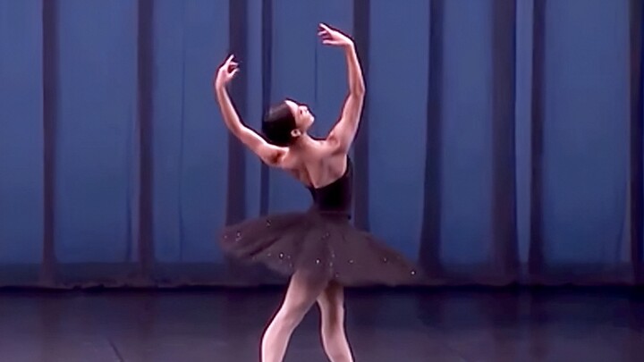 [Ballet] Nearly perfect female variation of "Grand Pas de Deux" - Madoka Sugai, principal dancer of 