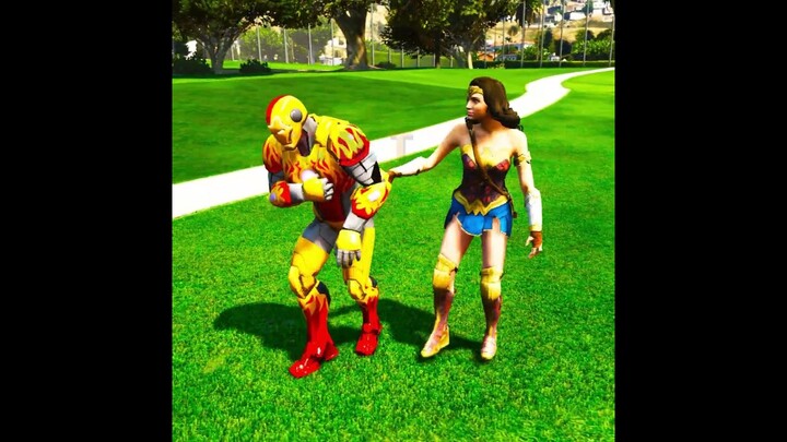 GTA V Hulk trying to skill Ironman #tnt #gtav #hulk