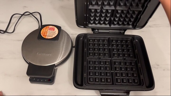 DASH Deluxe Everyday Electric Griddle with Dishwasher Safe Removable Nonstick Cooking Plate for Panc