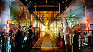 人贩子新研发的人体榨汁机