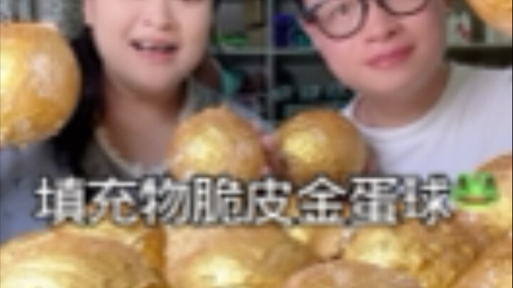 Squishy, Ultra-Satisfying Crispy Golden Egg with Chunky Filling!