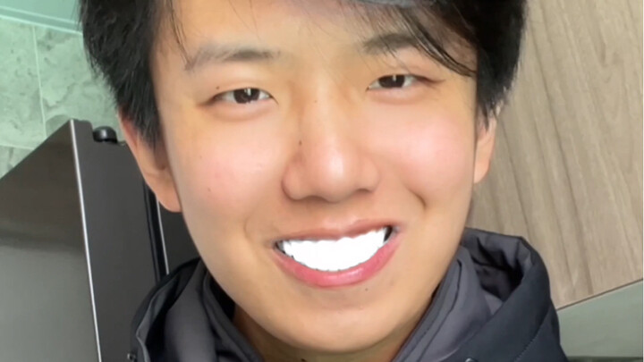 ใครเอาน้ำยาลบคำผิดมาทาไว้ในปากคุณเนี่ย