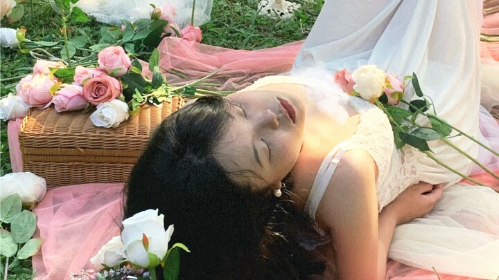 Menantang untuk memotret foto potret gadis dengan biaya 100 yuan di taman!