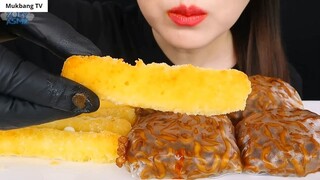 ASMR MÌ ĐẬU ĐEN CUỐN BÁNH TRÁNG, PHÔ MAI QUE, SỐT CHÁY 4