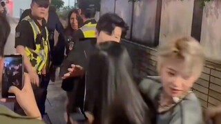 ［官方已删视频］外国女性和上海拉子吵架都是用英语的！