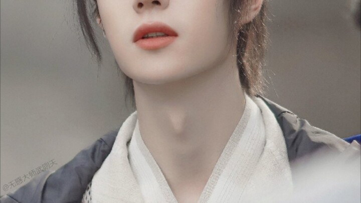 Do you still remember, after the set photos for this drama were leaked? This must be what the male v