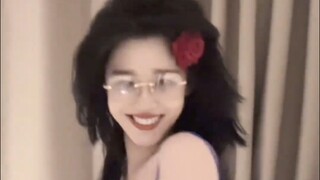 我关掉了月亮 你甚至更明朗