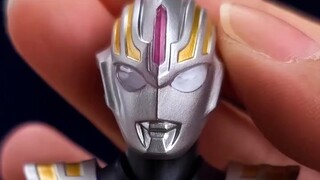 [รีวิวสั้นๆ ของอาริ] รูปปั้นหัวใหม่ของร่างที่ออกใหม่ของอุลตร้าแมนออร์บได้รับการวิจารณ์ทั้งดีและไม่ดี
