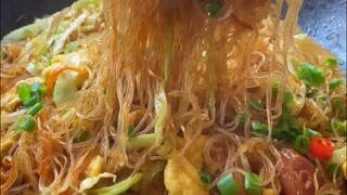 Phải ăn còn chóng lớn :3 #monngonmoingay