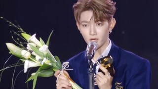 [Trương Hạo] Giải thưởng cá nhân đầu tiên! Giải thưởng phổ biến toàn cầu CCMA! Cảm ơn bằng bốn ngôn 