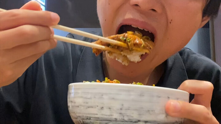 This is the only joy Japanese office workers have after work.