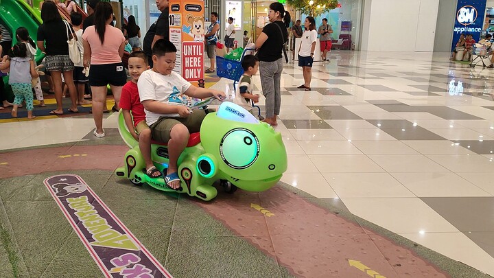 I go Broom Broom