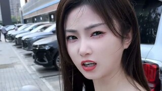 这下可踢到铁板了
