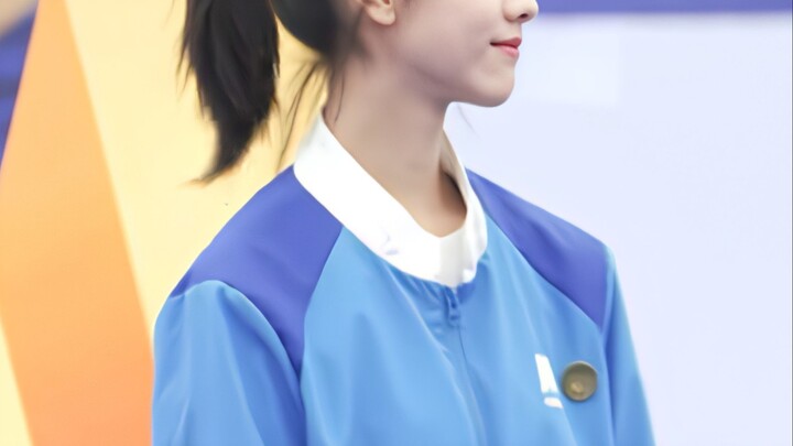 Totally get why everyone says she was even more stunning in her student days!