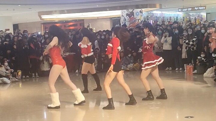 12.25 Hopson Hui Roadshow Blackpink "At If It's Your Last" Quay lại