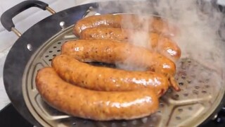 Do you know what地位Harbin red sausage holds in the hearts of people from Northeast China?