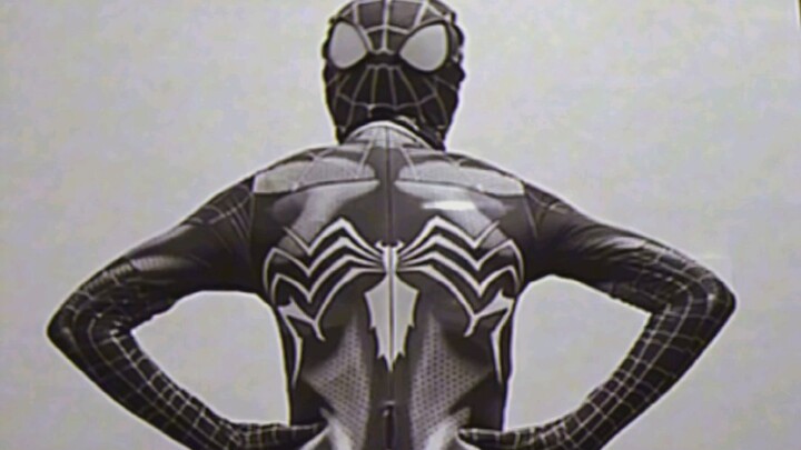 He raises Parker.