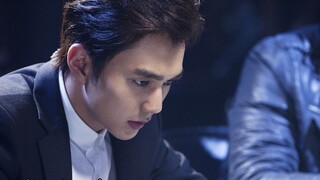 Just because a female driver overtook him, the rich second generation stopped him and smashed his ca