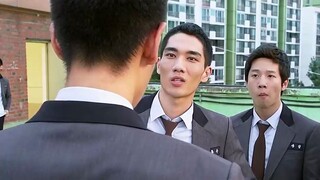 The top agent transferred to the school, but was mistaken for an honest person by the gangsters, and