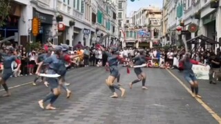 The Red Detachment of Women, a Mao-era model opera, was surprisingly seen on Haikou's Qilou Old Stre