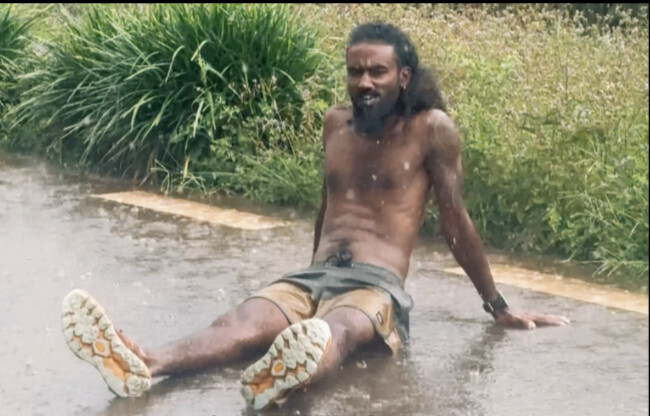 ซิ่งน้ำตกมอริเชียส | บางคนเกิดมาเพื่อป่าดงดิบและทุ่งกว้างของแอฟริกา