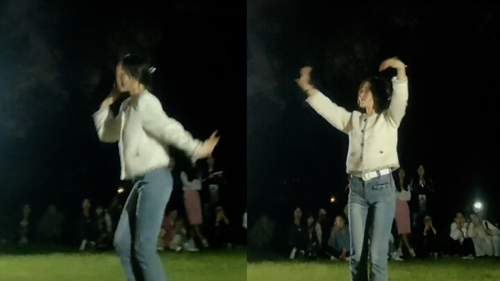 Gadis Xinjiang unjuk bakat di kampus, menari tarian suku Kirgiz yang memukau seluruh penonton, para 