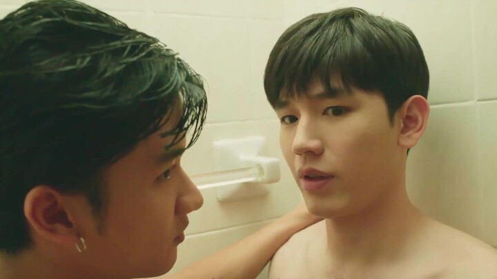 [Dark Blue Kiss] Sudut mulut naik dengan liar! Apa itu dinding kamar mandi? ? Pacar Positif Sejati P
