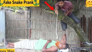 MAD GUY SNAKE PRANK 2021🐍Snake Prank On Public Prat-6 อย่าดูถือว่าพลาดมาก