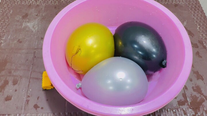 3 Balloons get to smashed #toys #ballon #kids
