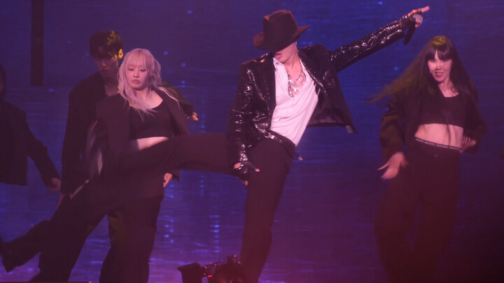 [Zhang Yixing] Seoul, South Korea Concert: Paying Tribute to MJ with "Music Is Your Love" and "STEP"