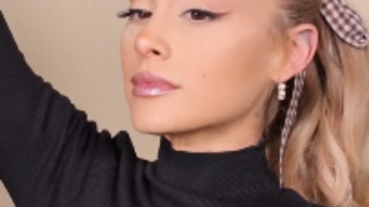 Ariana Grande | Nữ hoàng bán hàng mới nổi của Âu Mỹ!