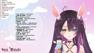 Suri và Fan ai cũng lạc đề