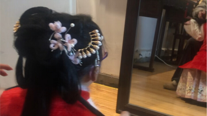 ألبس ثياب أهل هان، وأكون أميرة من شعب هان