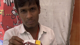 I got up late for work and had breakfast at an Indian roadside stall