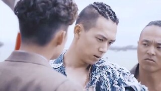 河里惊现S人，背后的真相到底是