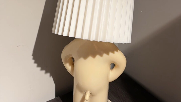 分享一下，我的情怀台灯[给心心]