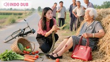 WANITA MISKIN SELAMAT KAN WANITA TUA MILYARDER, DIA LANGSUNG DI JADIIN MENANTU !!π±π₯΅
