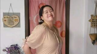 175 cm, 85 kg, floral and fresh style, slimming and figure-flattering, not too chubby, smiling brigh
