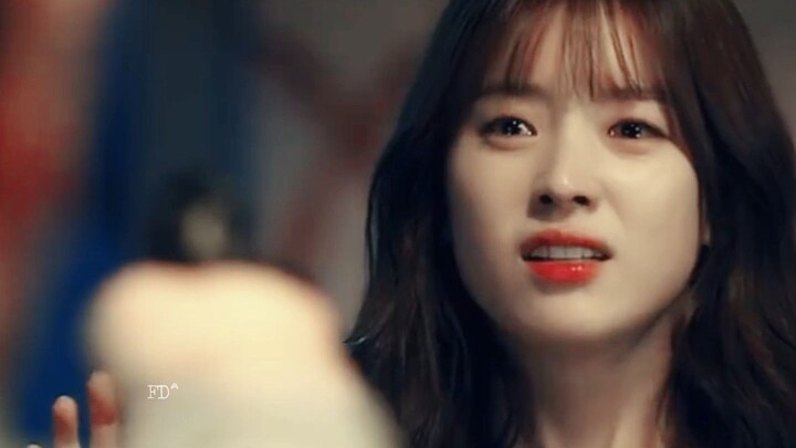 “ใครทำให้คุณเป็นนางเอกของการ์ตูนเรื่องนี้?” ▷ฮันฮโยจู