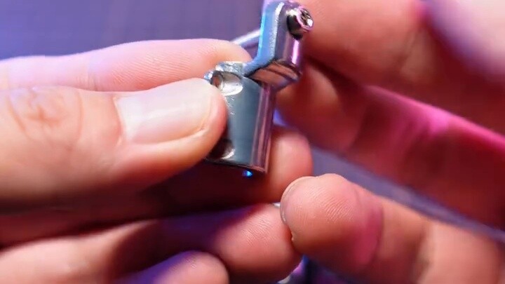 Có thể được sử dụng như một cái búa! Khung sắt nguyên chất của Weekly Unit 1!