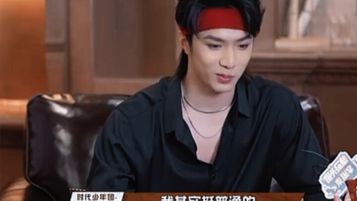 【Lưu Diệu Văn】Ở trường cậu đúng là khá “bình thường” (video trích từ đoạn ghi hình của thầy Bá Thục)