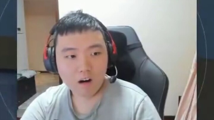 ตอนที่ฉันใช้ Grandma Peek จัดการอาจารย์โอฮิกิชิ บิดาแห่งการเล็ง เขาหน้าตาแบบนี้เลย