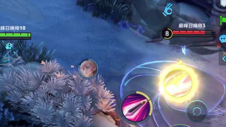 Abstrak Xiaoman sekuat monster, tapi tidak peduli seberapa keras dia mencoba, dia tidak bisa mengala