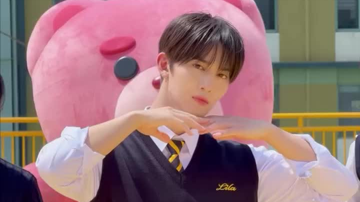 250703 小狼ins上传一则能量宝的challenge！！带领学弟学妹一起hh