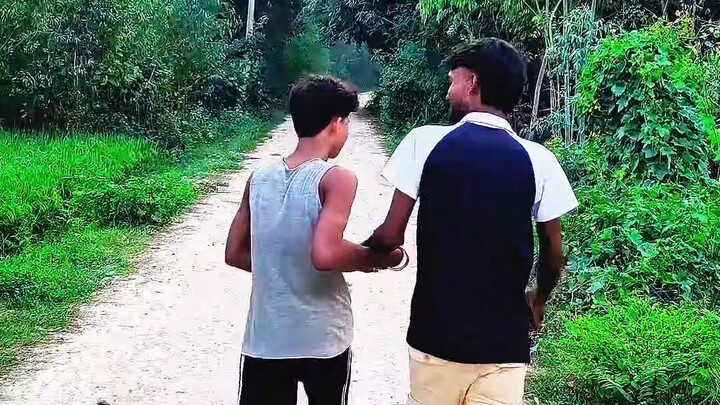 搞笑小偷 (Gǎoxiào xiǎotōu) — कॉमेडी चोर / हँसाने वाला चोर