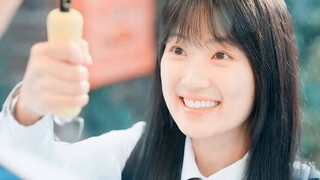 Một cô gái khuyết tật du hành ngược thời gian để ngăn cản thần tượng tự tử nhưng cô vẫn không thể th