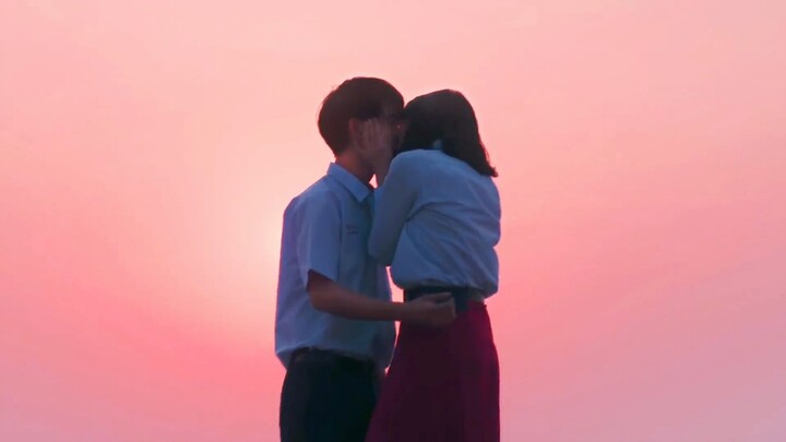 娜诺本想放大男孩的欲望，但男孩的欲望只是想留住娜诺，所以她还是离开了，虽然红了眼眶。